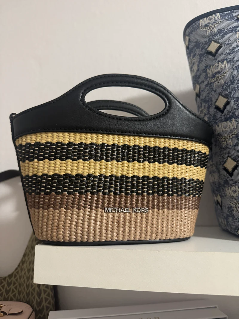 Michael Kors Tatum Umhängetasche - schwarz