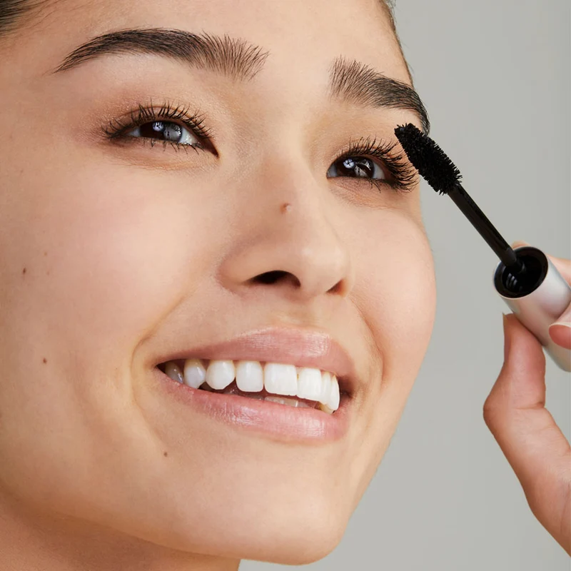 Straight Up Volumizing Peptide Mascara