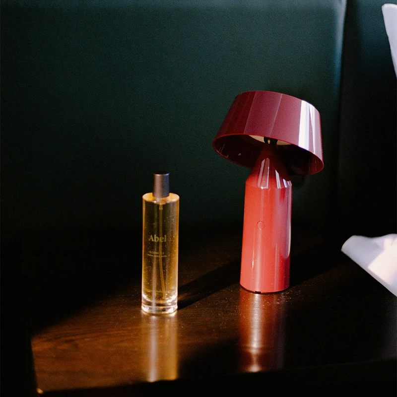 Scene 03 – Room Spray