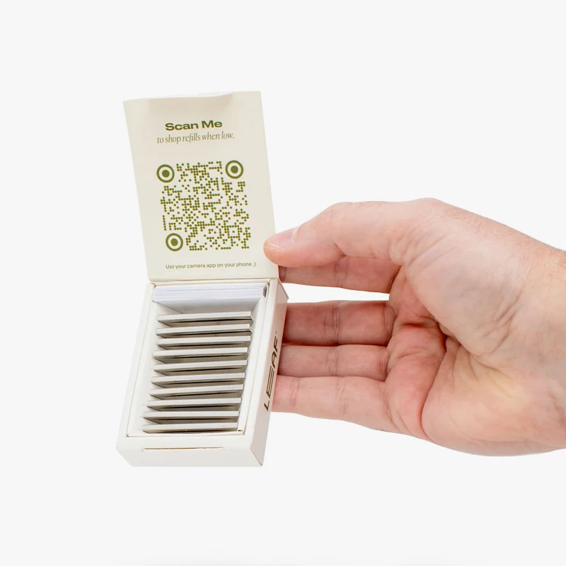 Leaf Dermaplaner Refills – Blades & Blade-Guards
