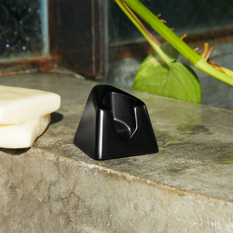 The Leaf Razor Stand – Black