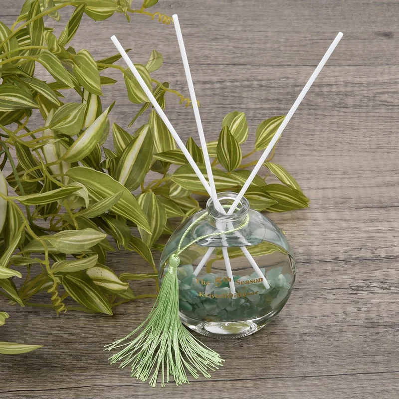 The 5th Season - Aromatherapie-Glasflasche mit Rosenquarz und Topas, mit Glasdeckel und Quasten, Größe 9,5x3,5*14cm, Inhalt: 100ml