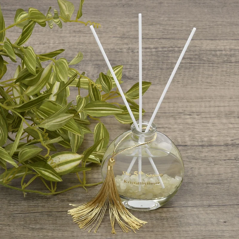 The 5th Season - Aromatherapie-Glasflasche mit Rosenquarz und Topas, mit Glasdeckel und Quasten, Größe 9,5x3,5*14cm, Inhalt: 100ml