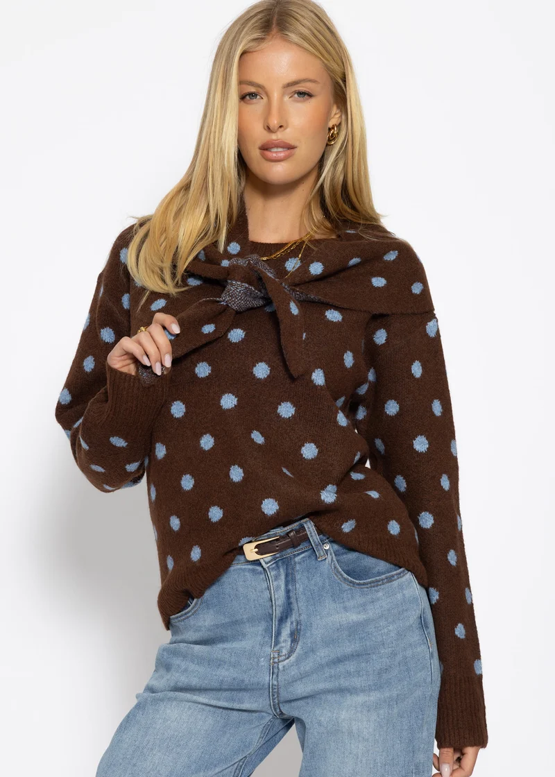 Gepunkteter Pullover mit Schal - braun